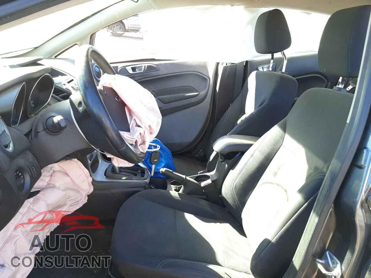 FORD FIESTA 2016 - 3FADP4BJ6GM141548