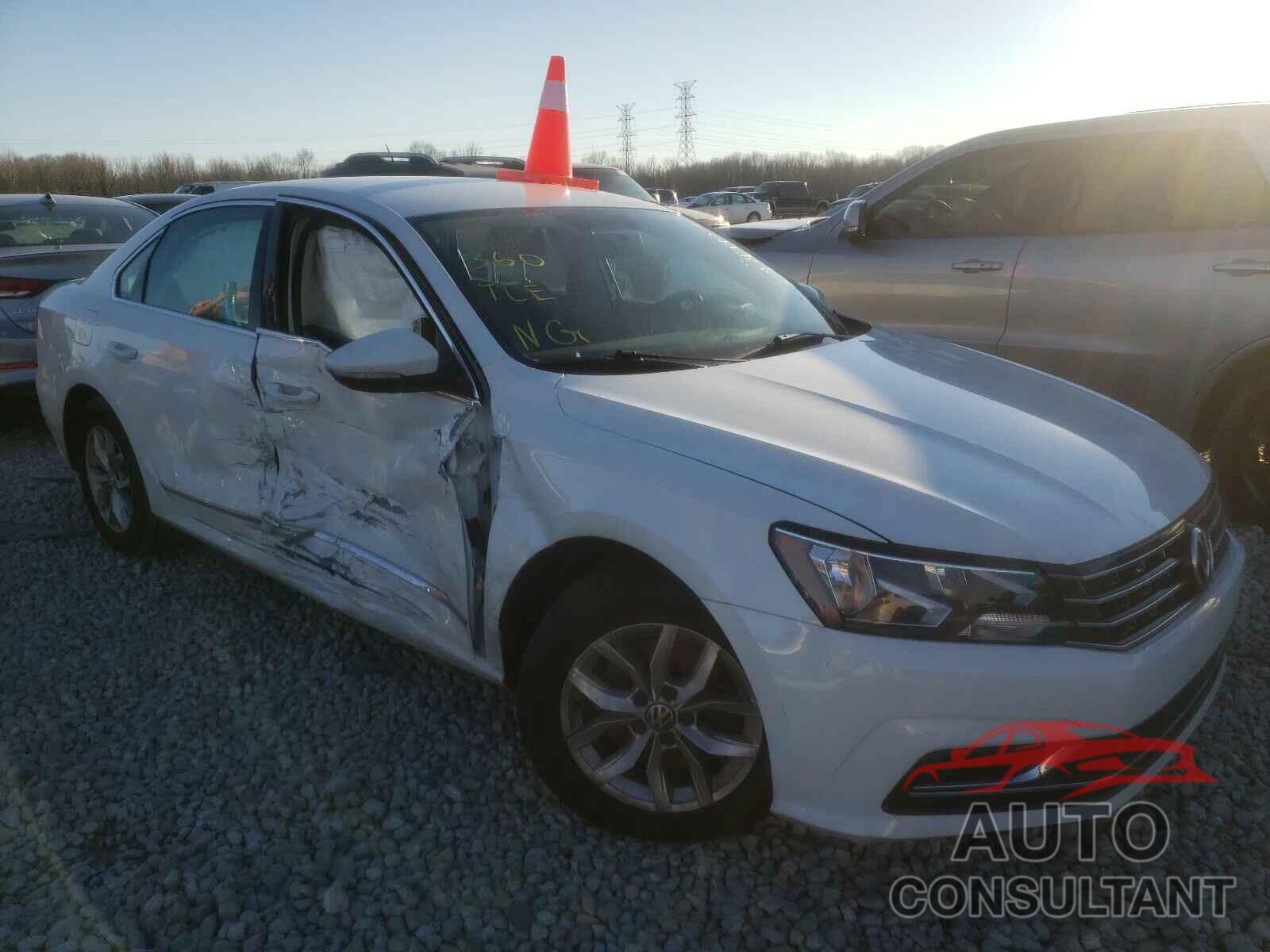 VOLKSWAGEN PASSAT 2016 - 1VWAT7A32GC031057