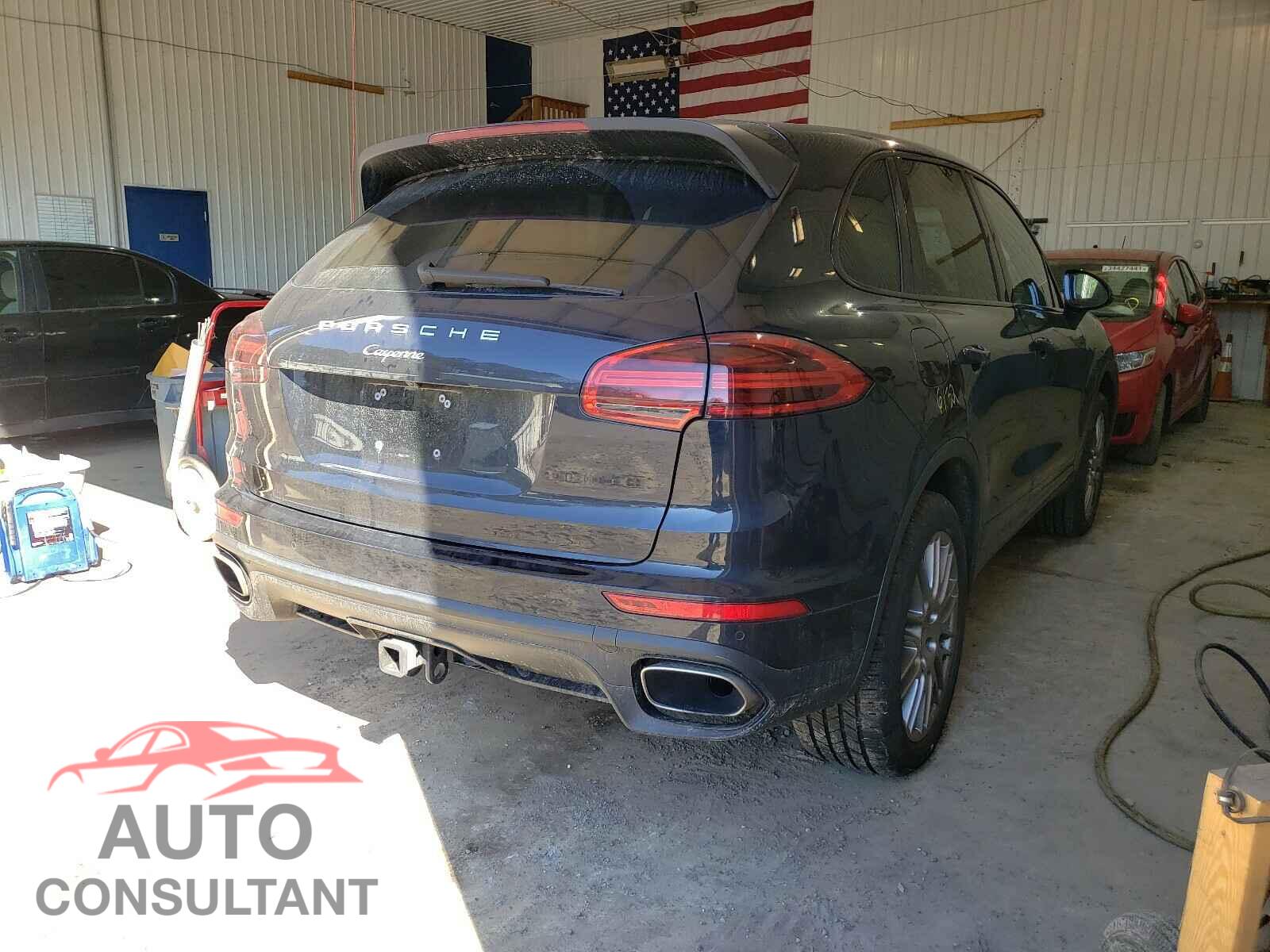 PORSCHE CAYENNE 2018 - WP1AA2A20JKA07743