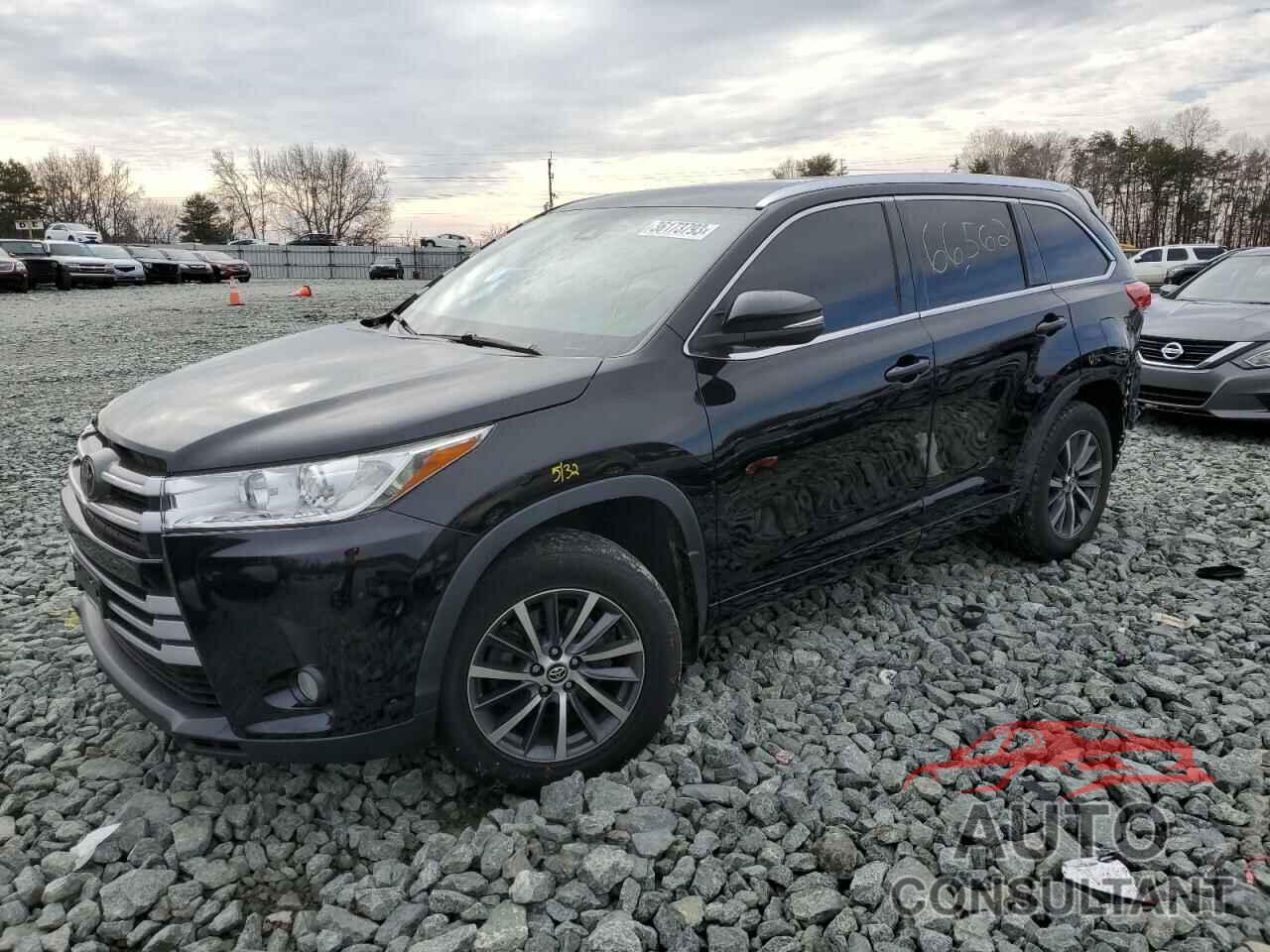 TOYOTA HIGHLANDER 2018 - 5TDJZRFH3JS812144
