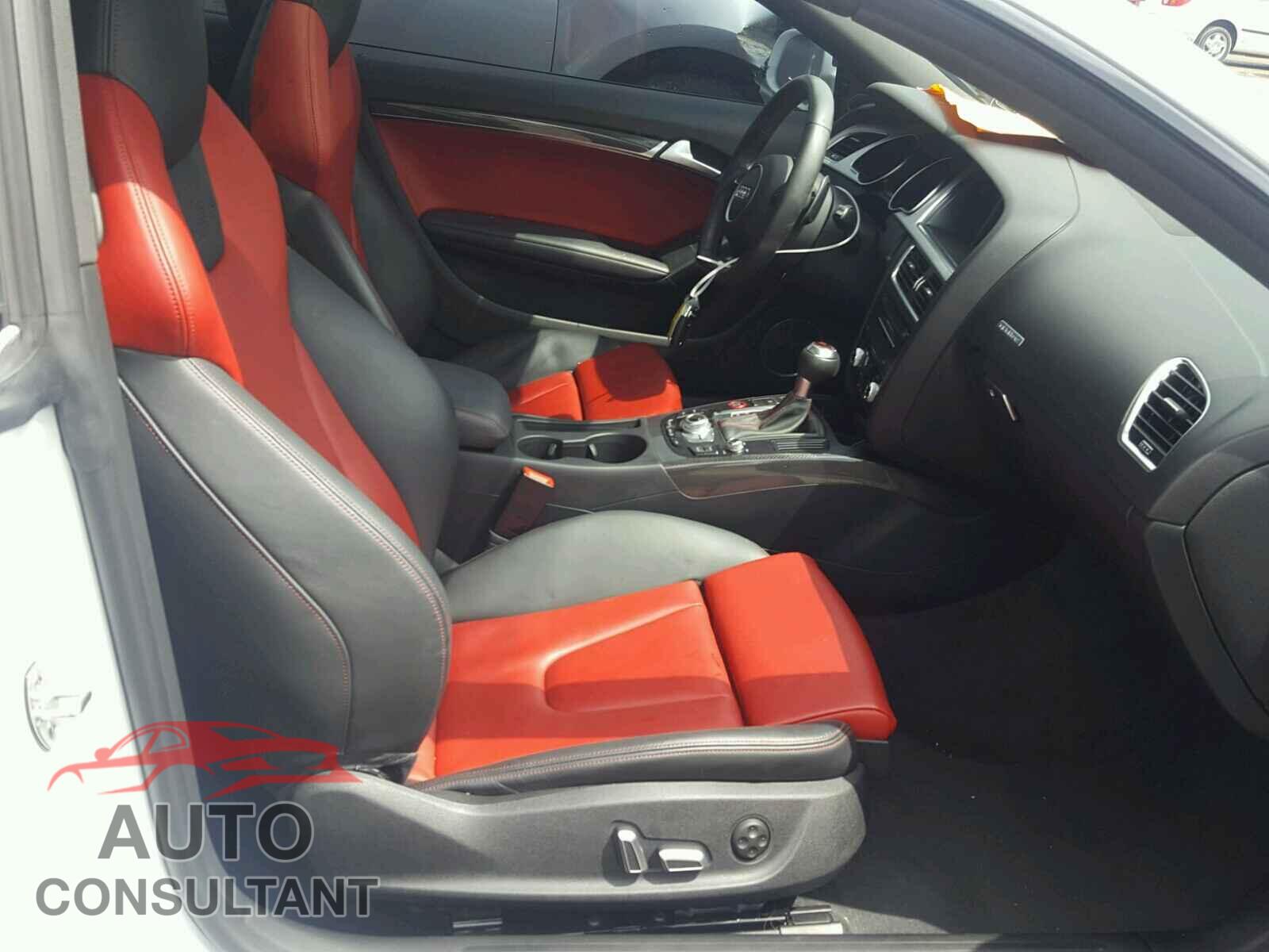 AUDI S5/RS5 2015 - WAUCGAFR5FA052003