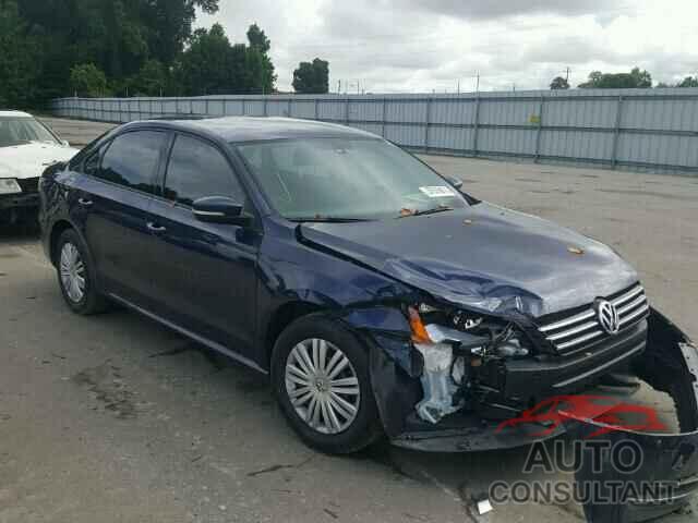 VOLKSWAGEN PASSAT 2015 - 1VWAS7A32FC036180