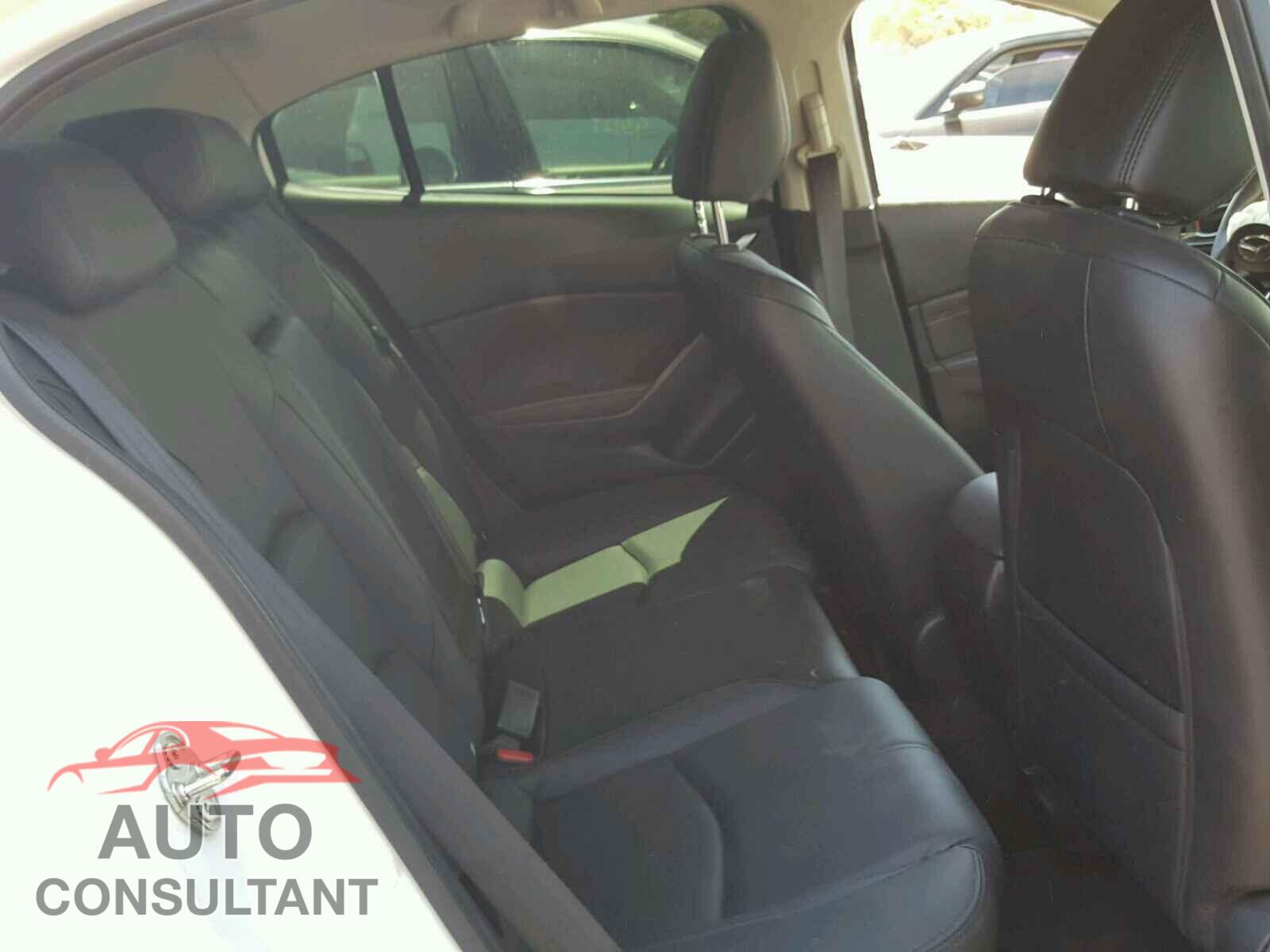 MAZDA 3 2017 - 3MZBN1W31HM134569
