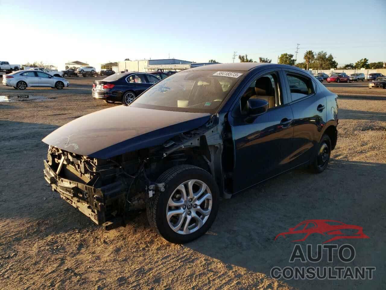 TOYOTA YARIS 2018 - 3MYDLBYV6JY306312