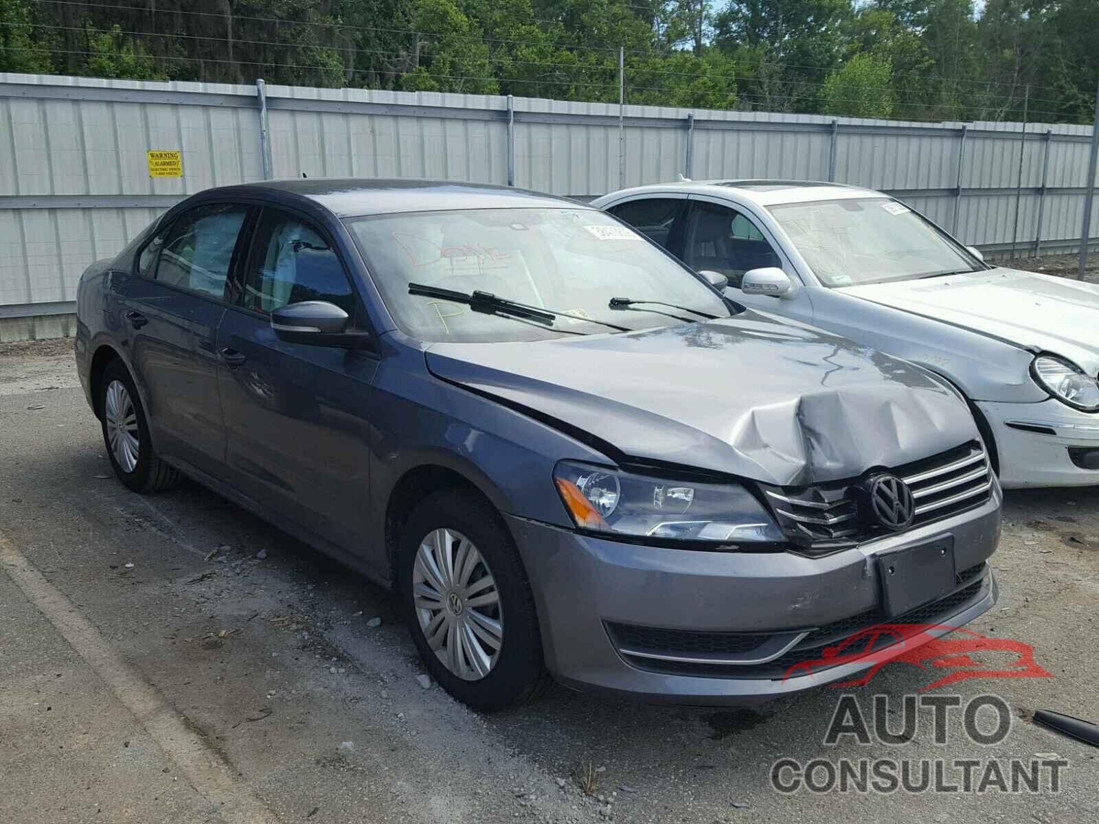 VOLKSWAGEN PASSAT 2015 - 1VWAT7A31FC022672