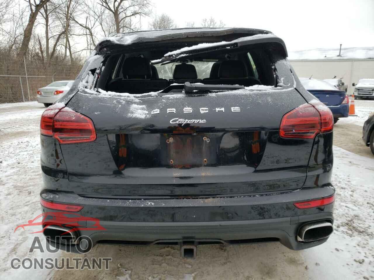 PORSCHE CAYENNE 2016 - WP1AA2A24GLA05237
