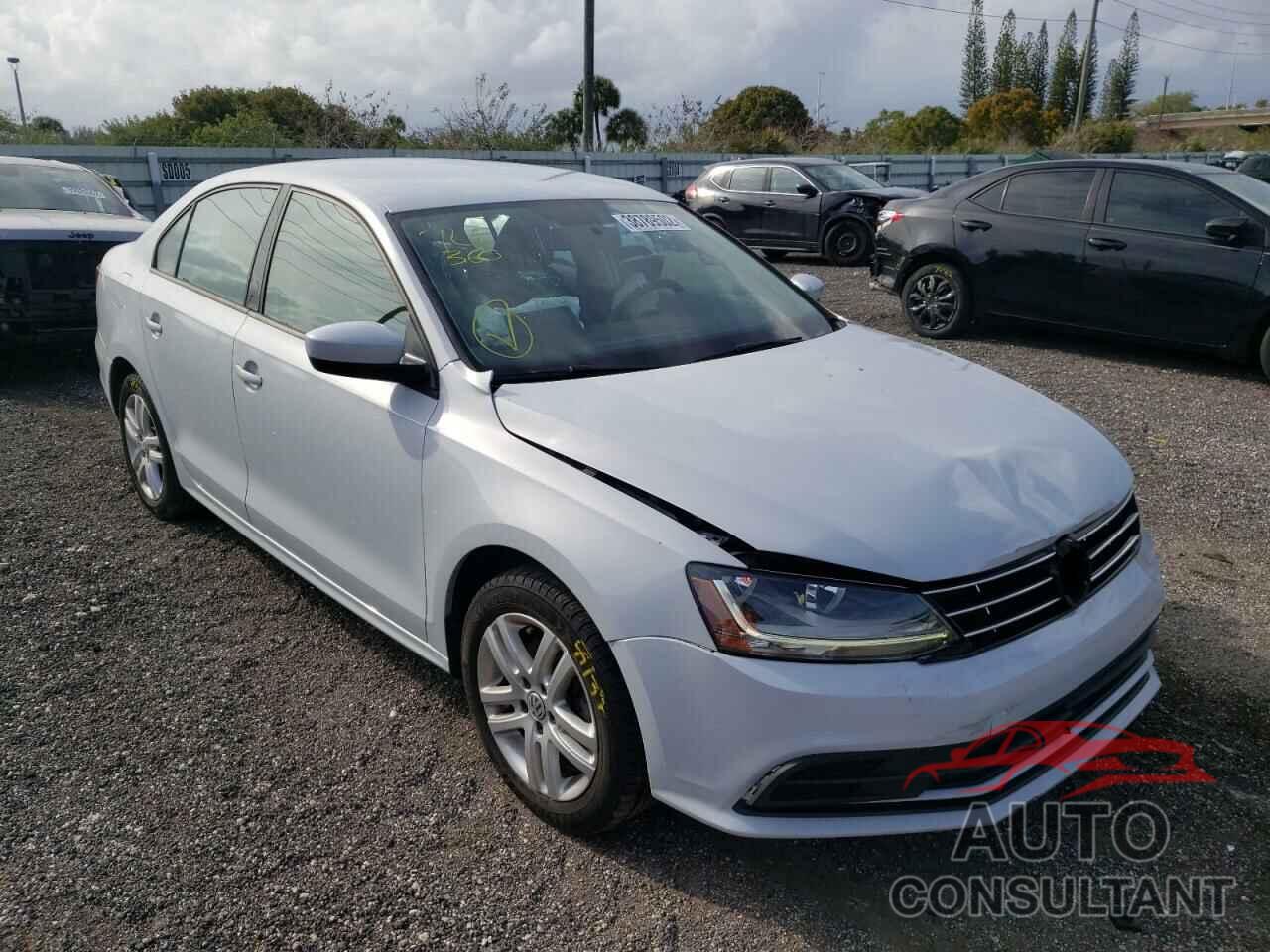 VOLKSWAGEN JETTA 2018 - 3VW2B7AJ8JM256241