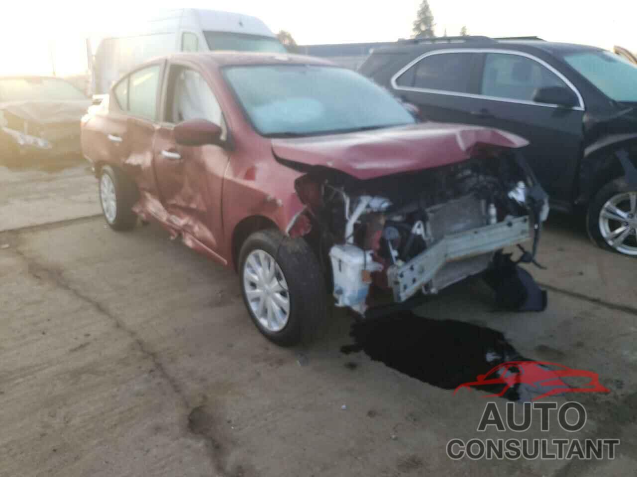 NISSAN VERSA 2019 - 3N1CN7AP3KL821170