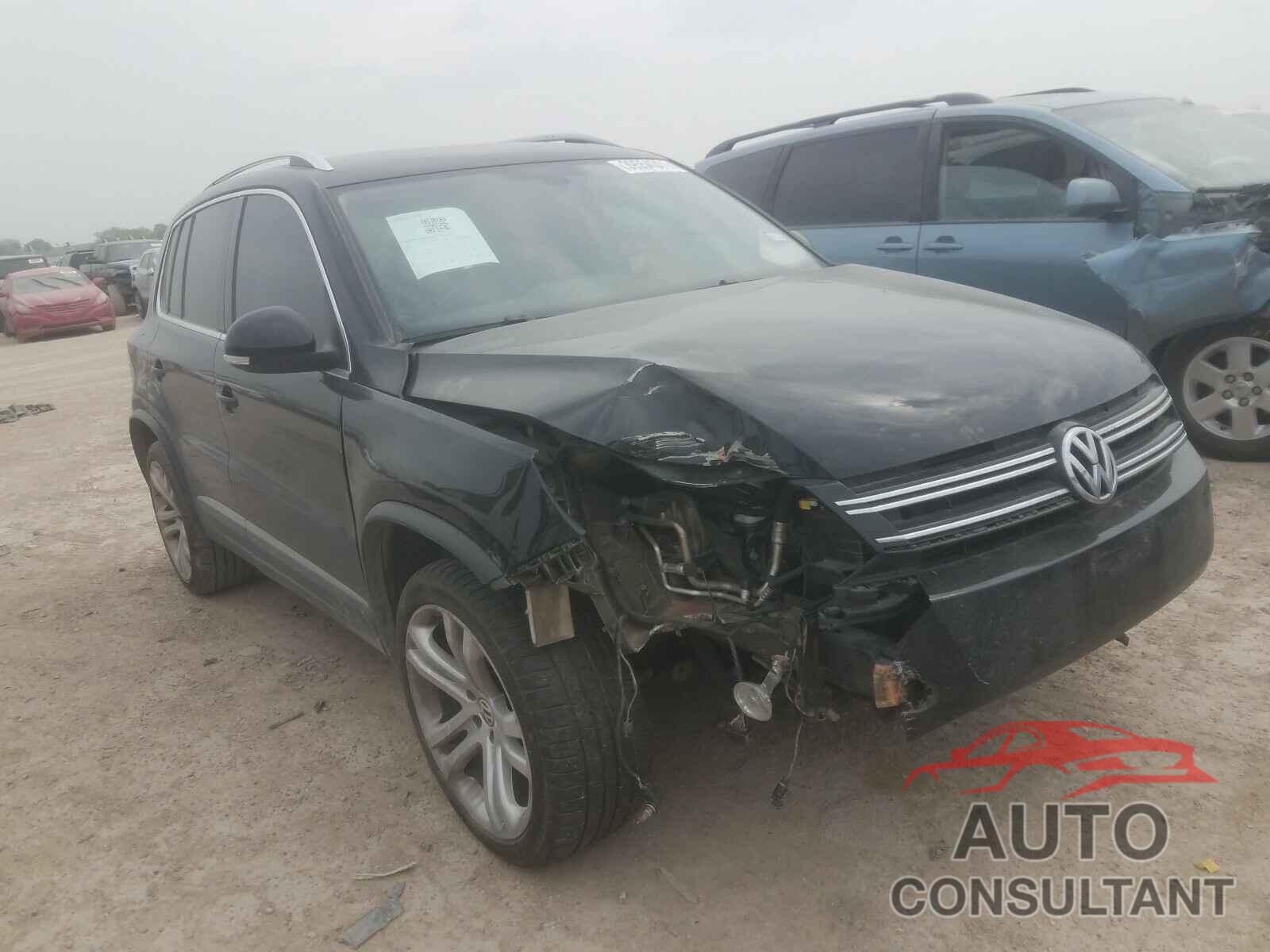 VOLKSWAGEN TIGUAN 2016 - WVGAV7AX9GW569541