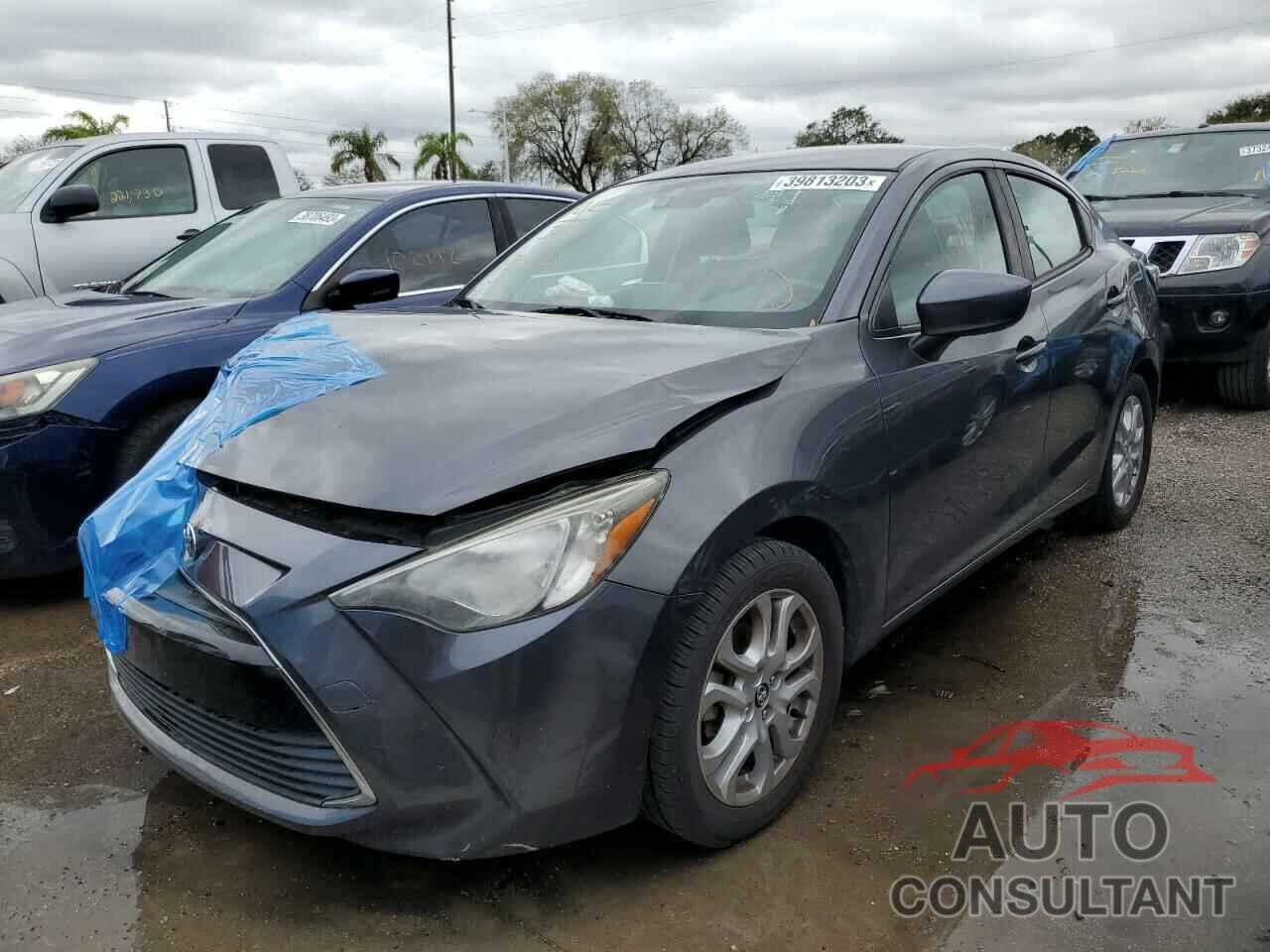 TOYOTA YARIS 2017 - 3MYDLBYV8HY151286