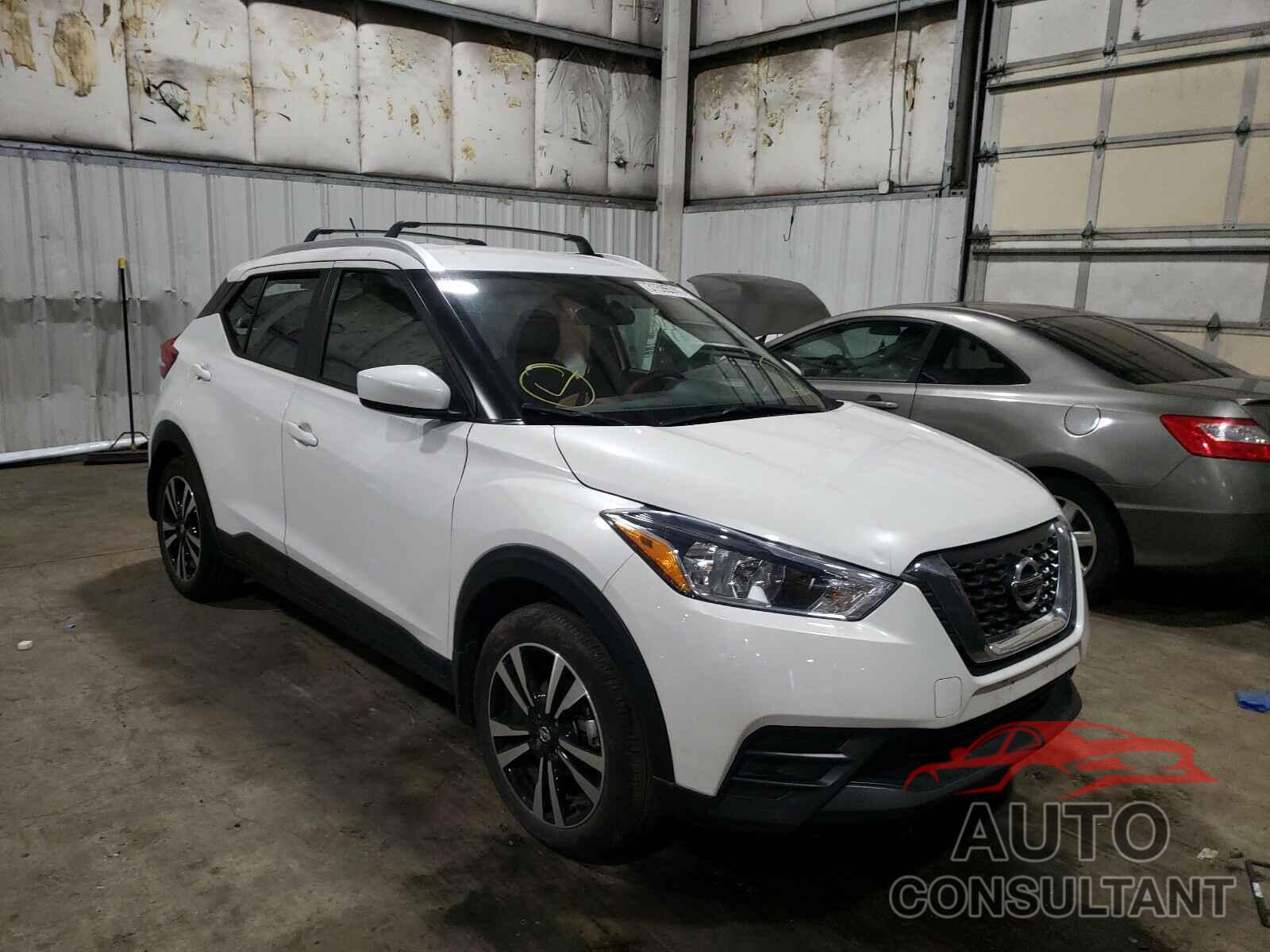 NISSAN KICKS 2018 - 3N1CP5CU9JL511038