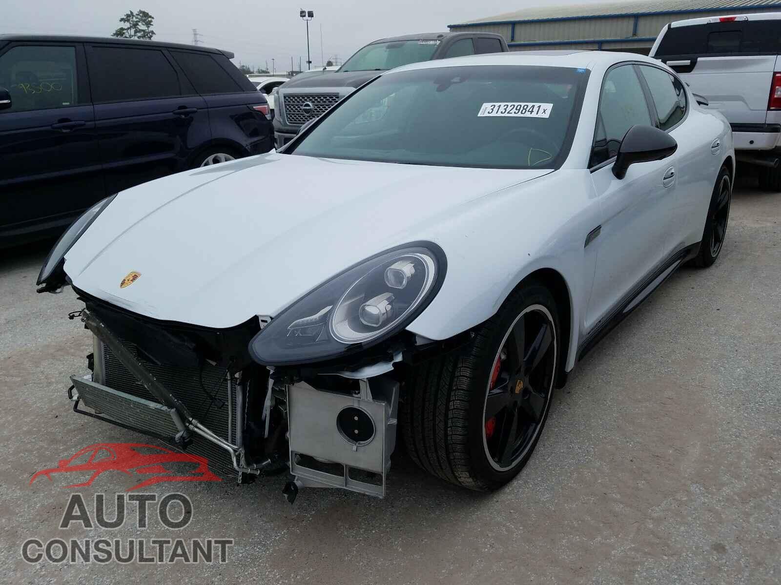 PORSCHE PANAMERA 2016 - WP0AF2A70GL082198