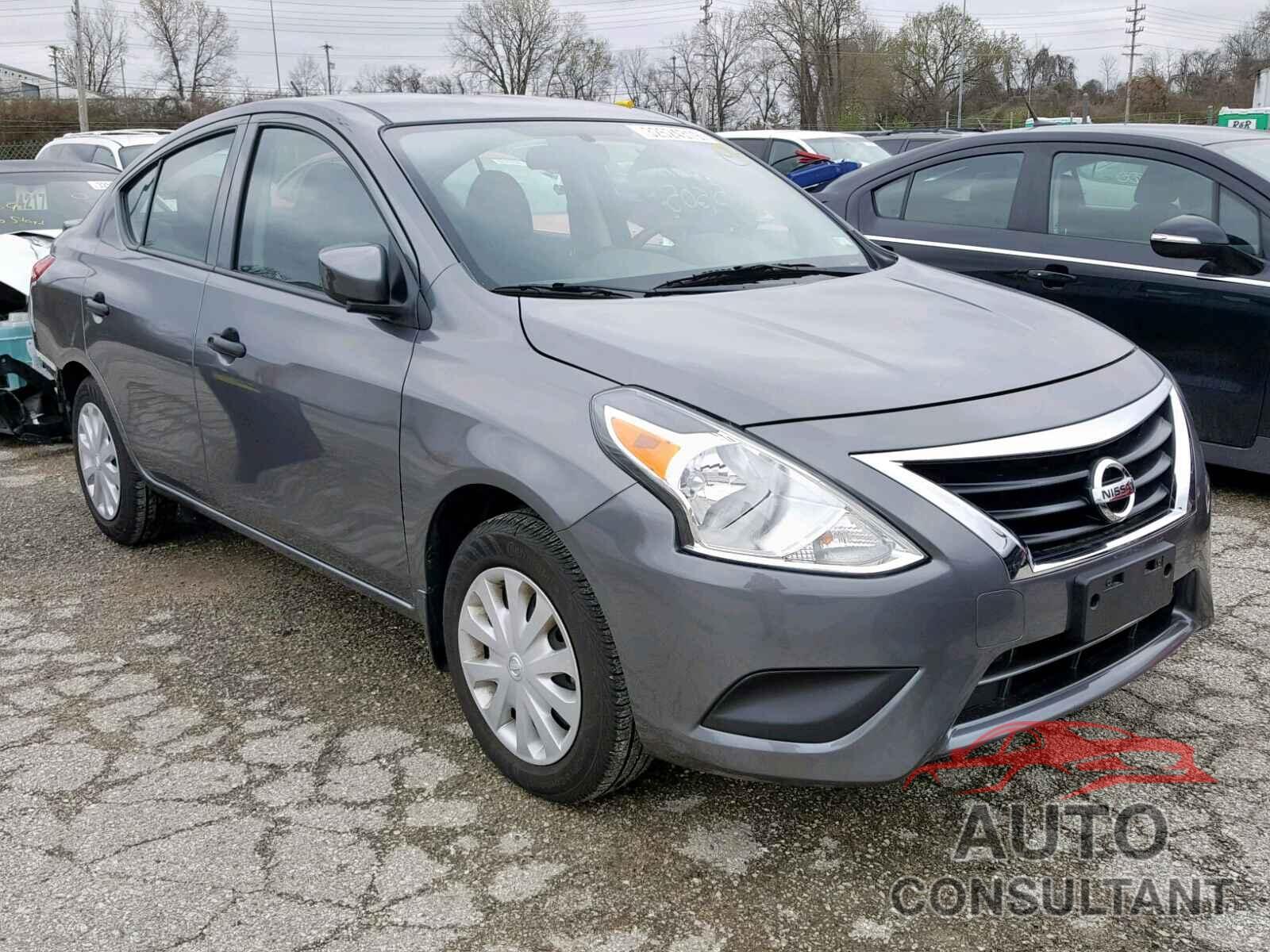 NISSAN VERSA 2018 - 4T1BF1FK9HU342181