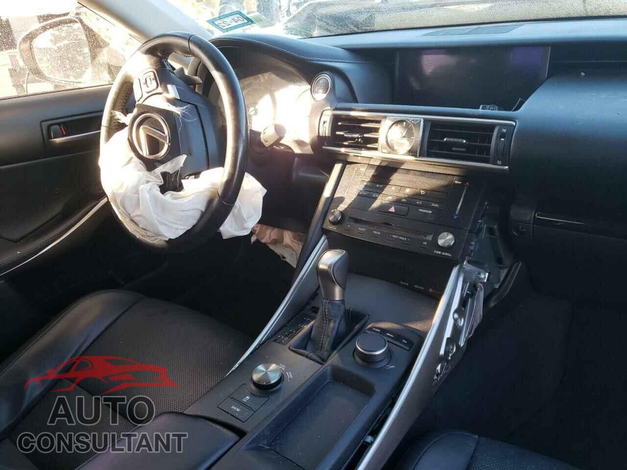 LEXUS IS 2017 - JTHBA1D22H5051259