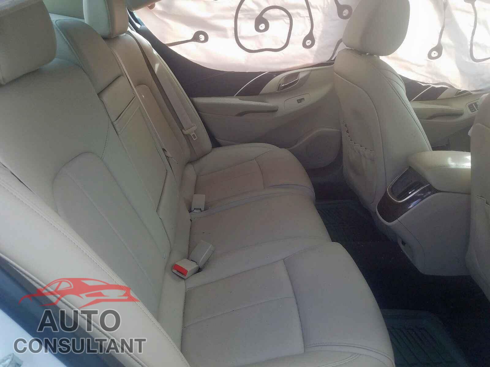 BUICK LACROSSE 2015 - 5YJ3E1EA2LF737762