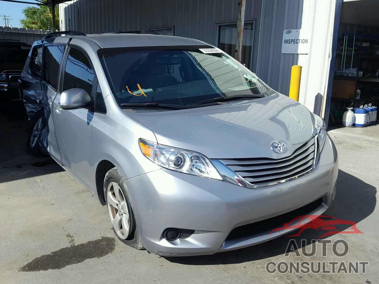 TOYOTA SIENNA 2015 - 5TDKK3DC0FS534663