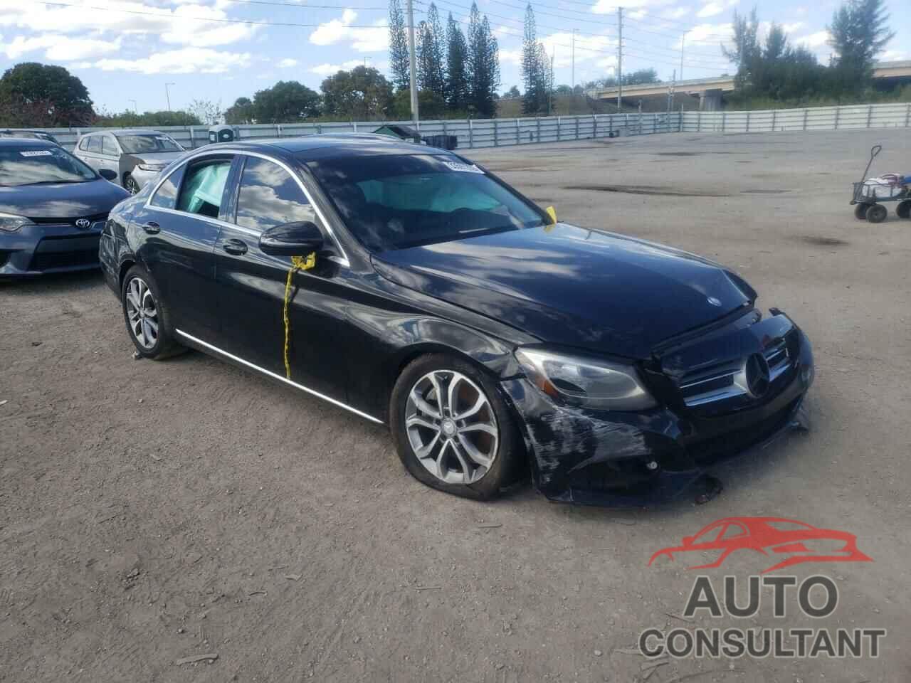 MERCEDES-BENZ C-CLASS 2016 - 55SWF4JB1GU149768