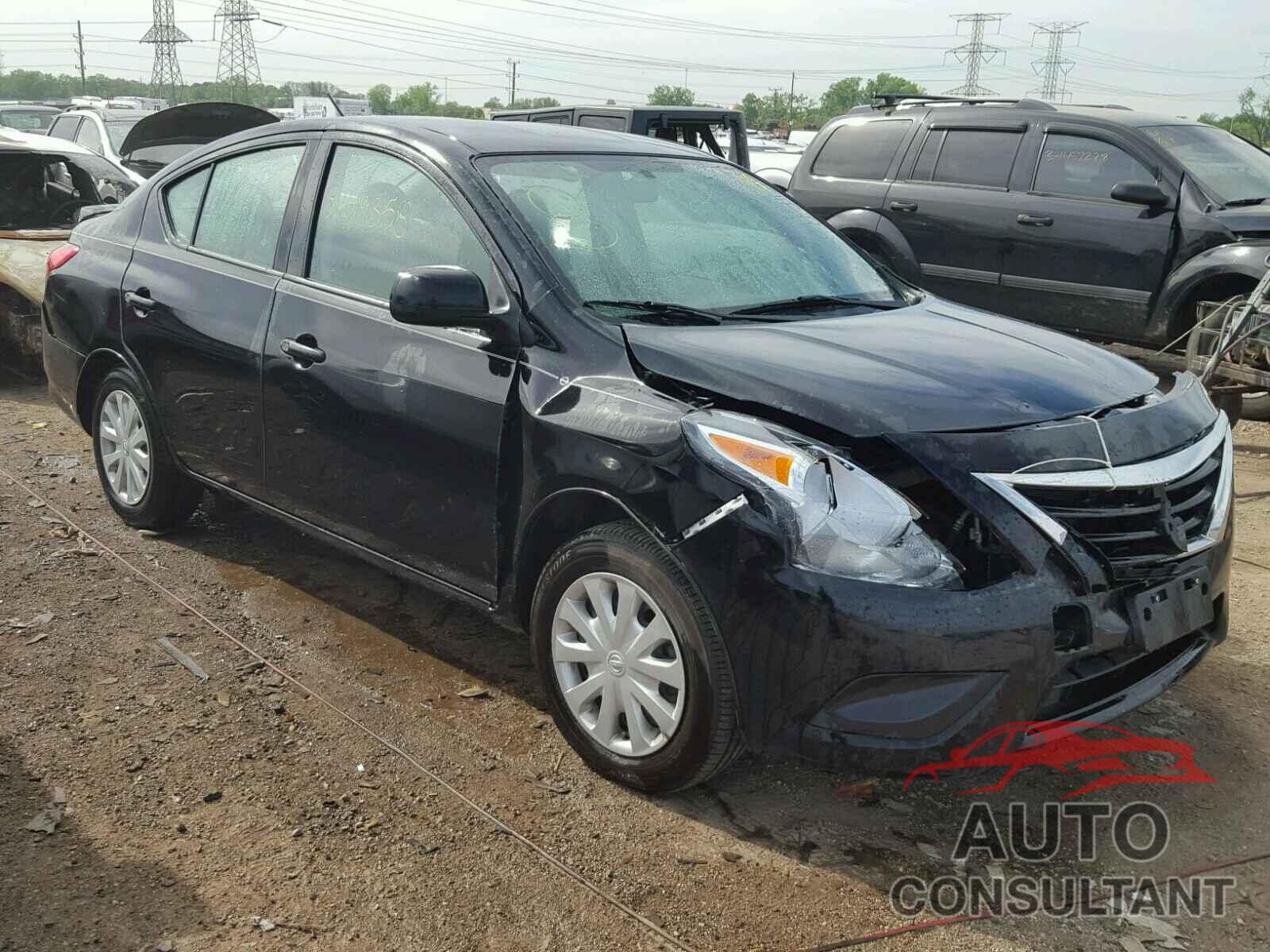NISSAN VERSA 2015 - 3N1CN7AP1FL826650