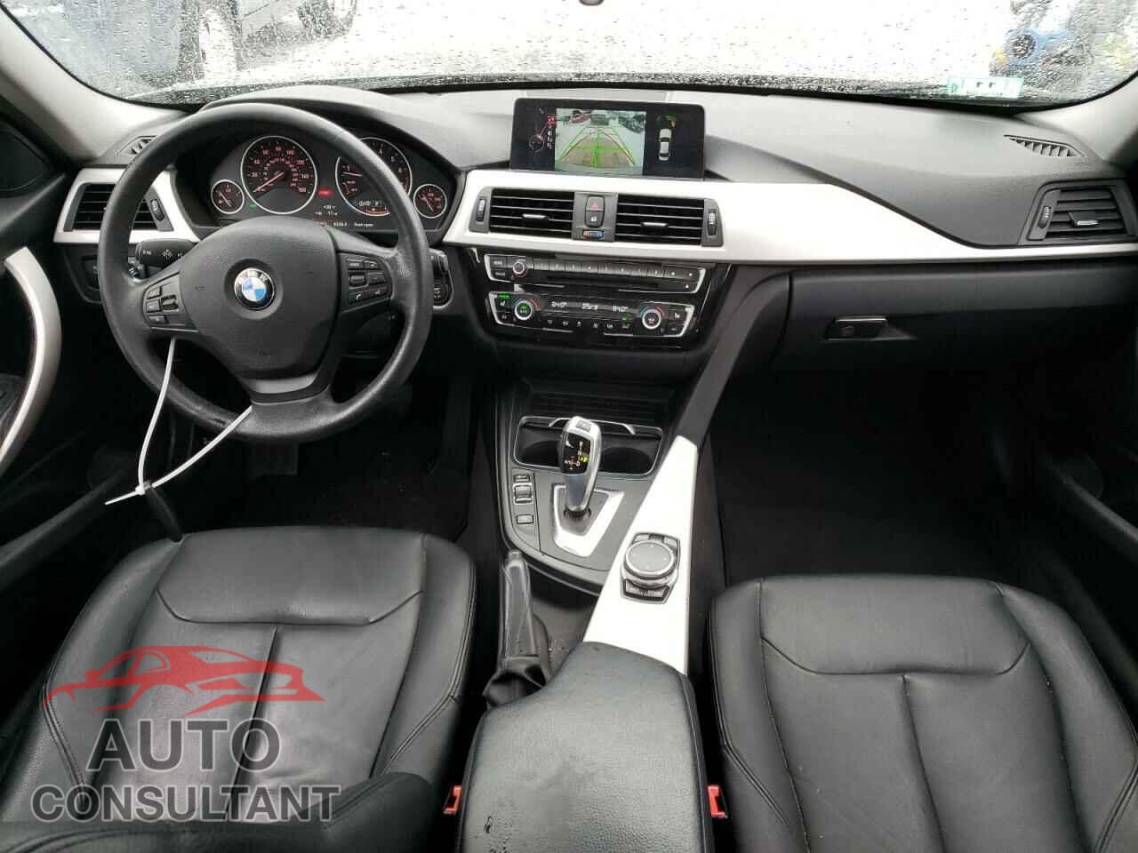 BMW 3 SERIES 2016 - WBA8E5G5XGNU20328