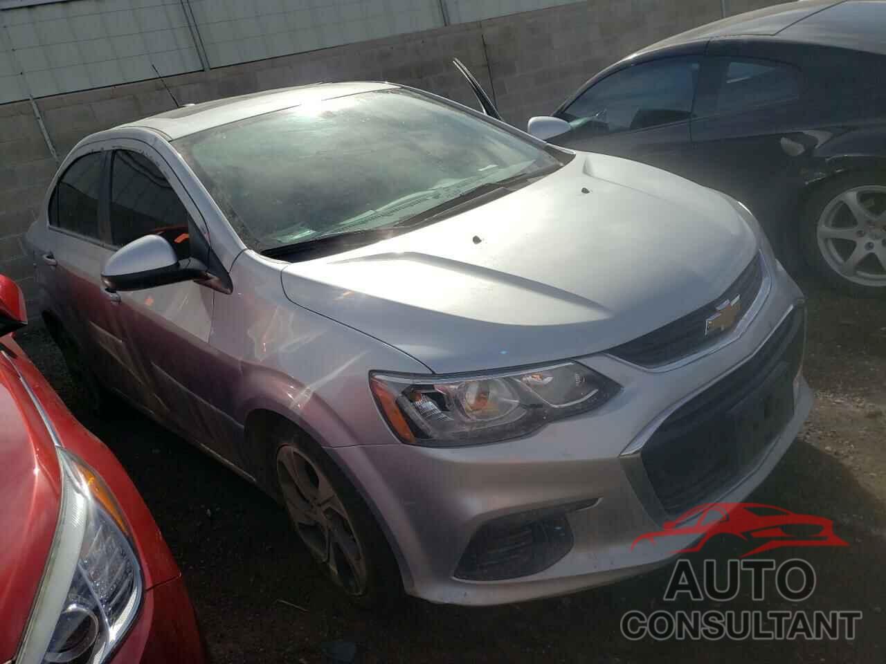 CHEVROLET SONIC 2018 - 1G1JD5SB9J4130074