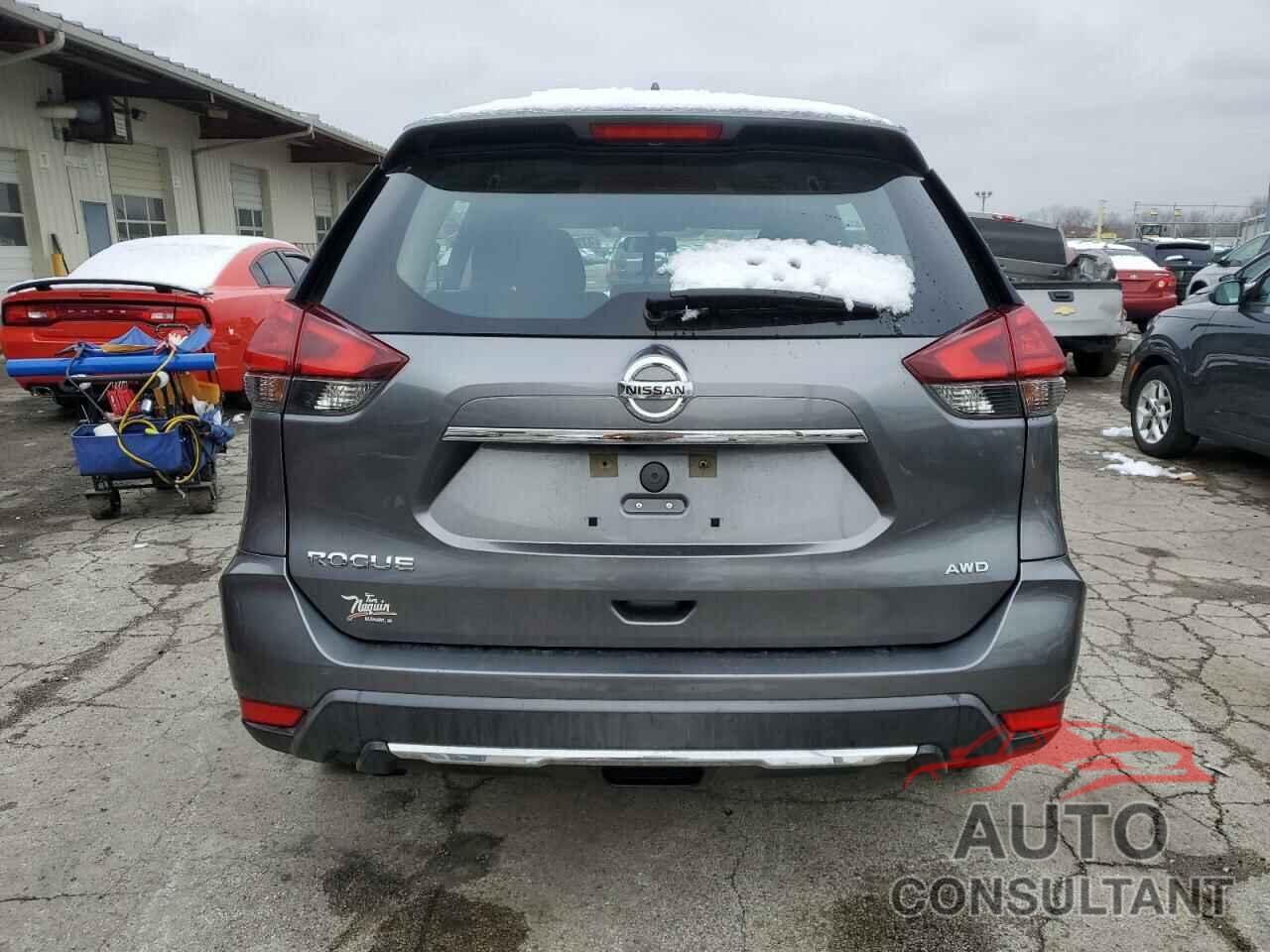 NISSAN ROGUE 2017 - KNMAT2MVXHP570801