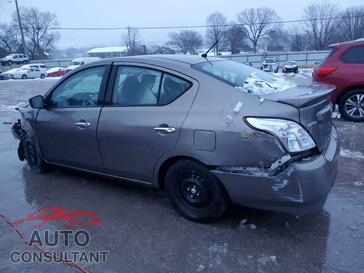 NISSAN VERSA 2017 - 3N1CN7AP6HL805943