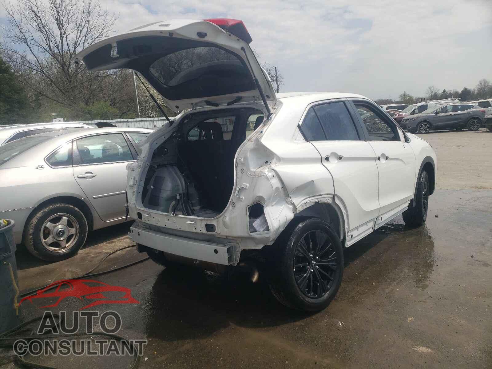 MITSUBISHI ECLIPSE 2018 - JA4AT4AA0JZ043562