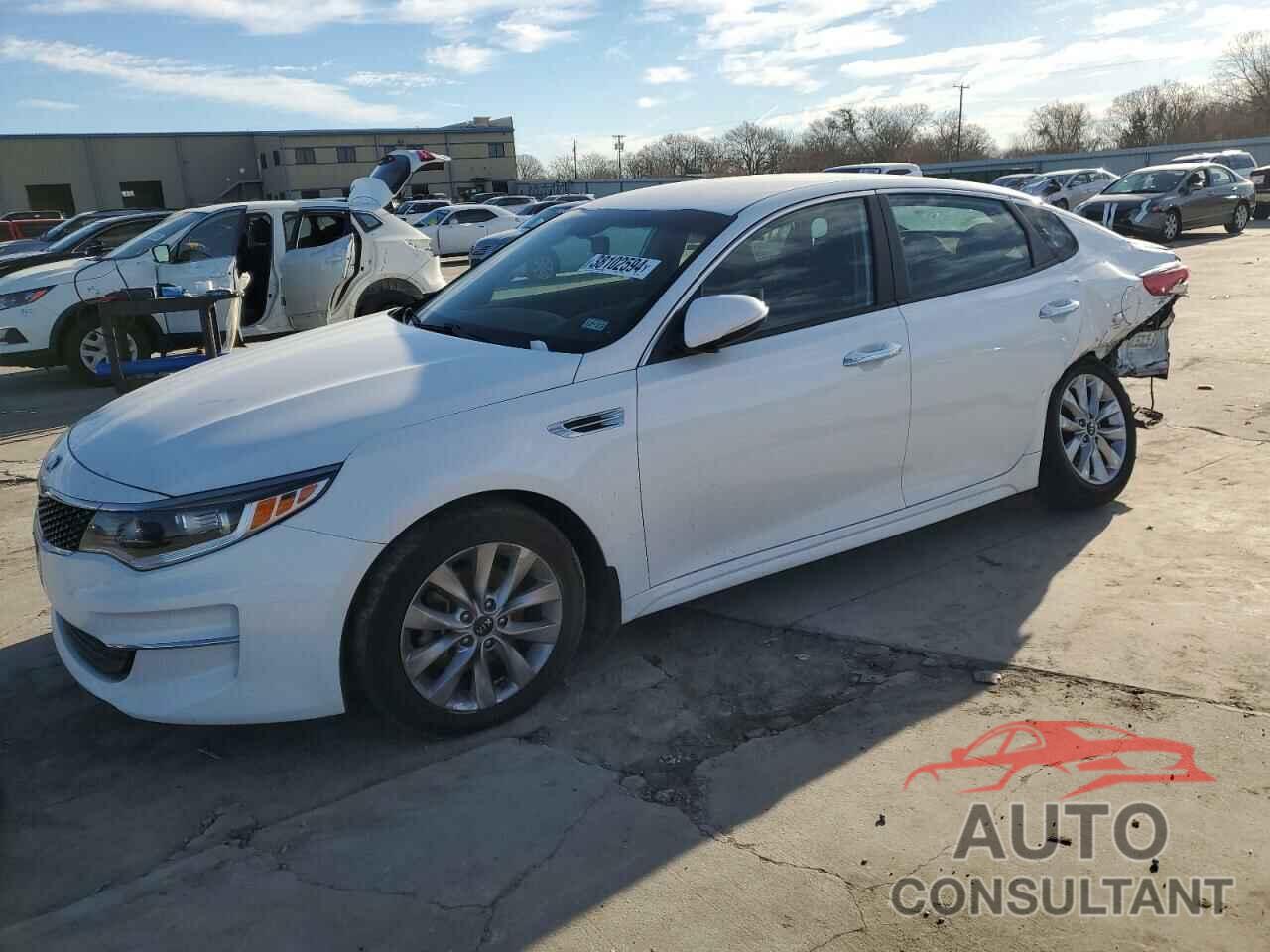 KIA OPTIMA 2018 - 5XXGT4L32JG258376