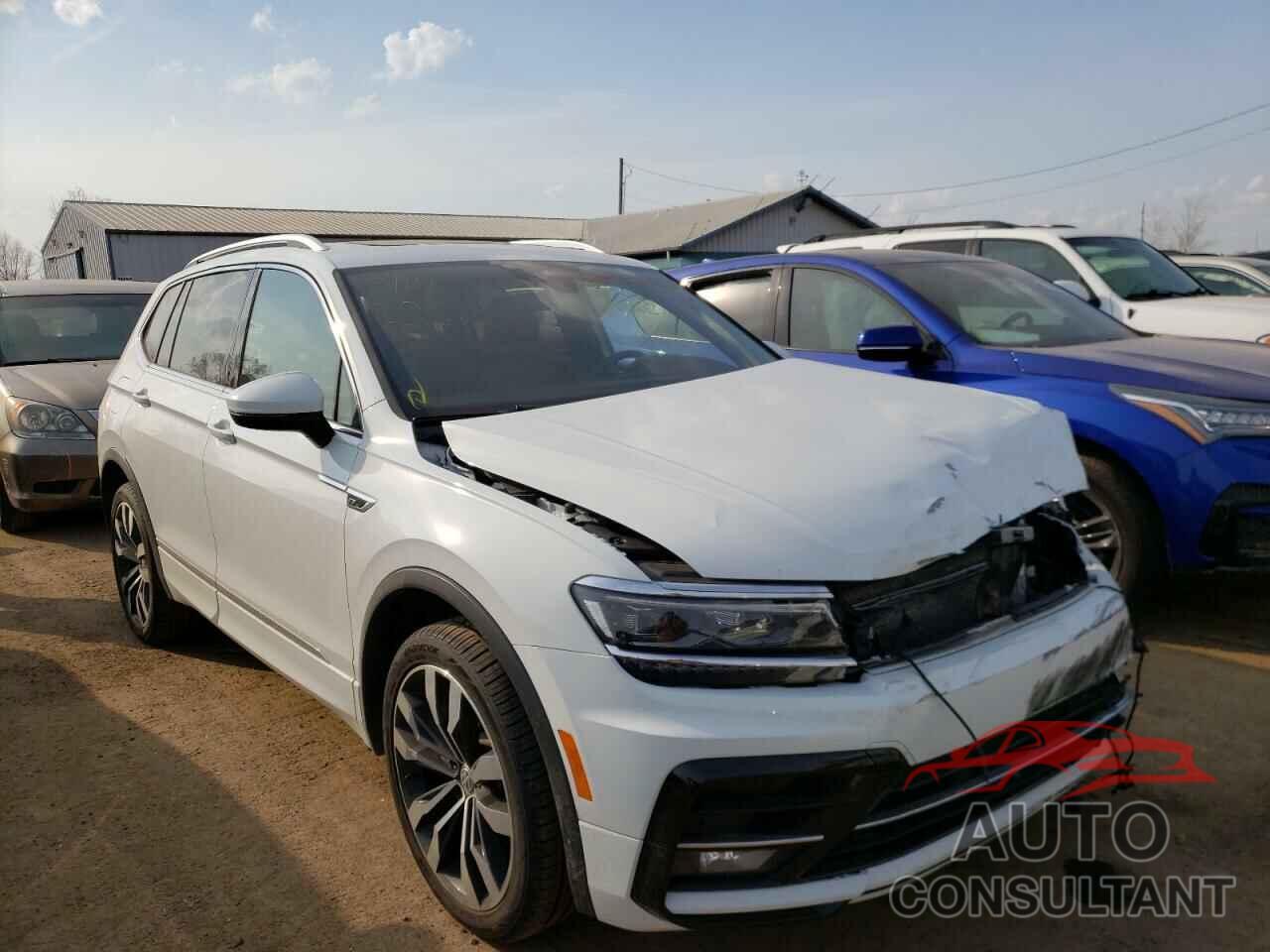 VOLKSWAGEN TIGUAN 2018 - 3VV5B7AX9JM207460