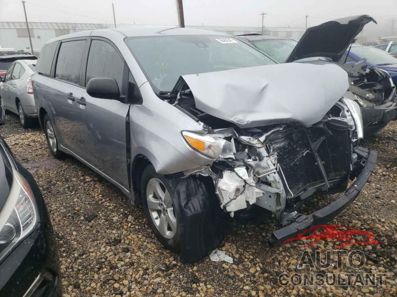 TOYOTA SIENNA 2018 - 5TDZZ3DC2JS957246