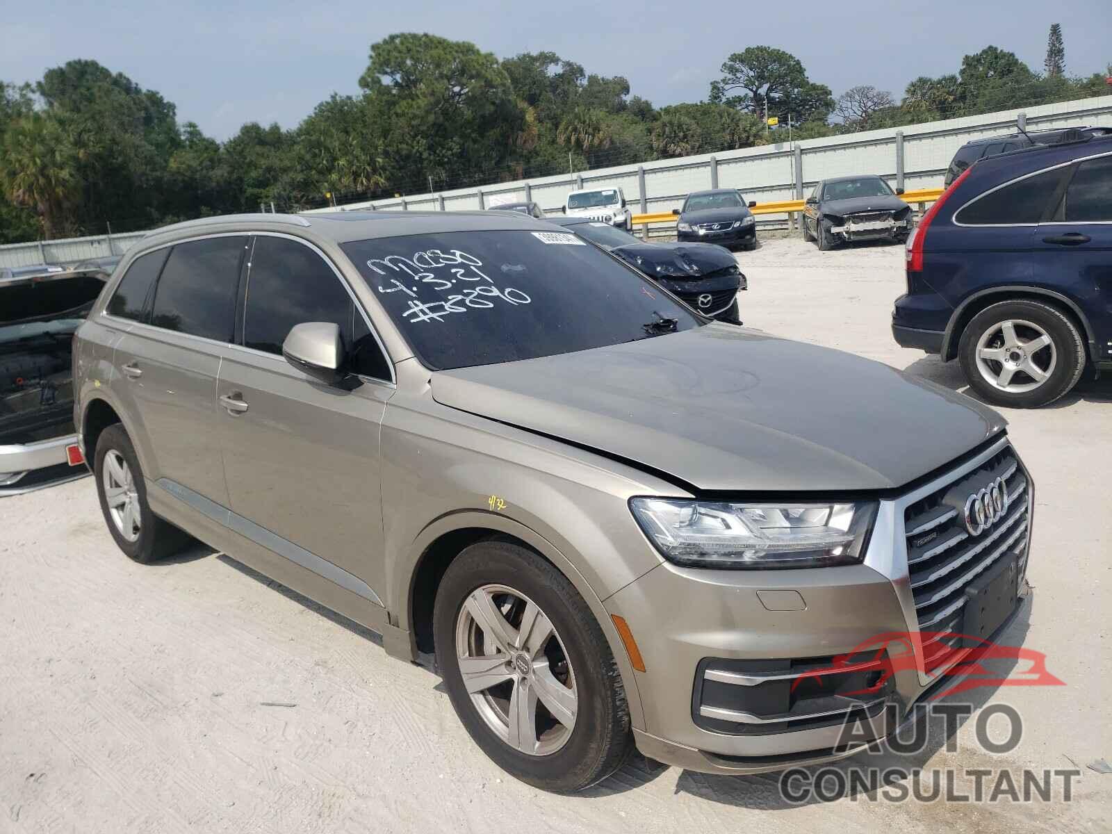 AUDI Q7 2017 - WA1LHAF71HD047875