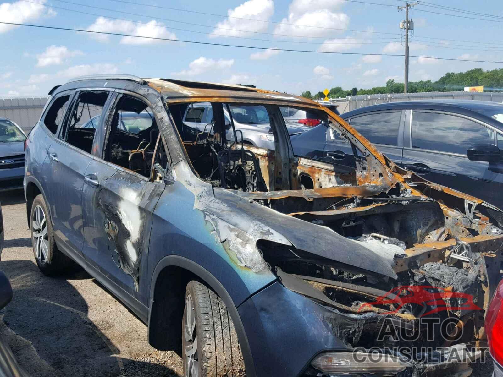 HONDA PILOT 2016 - 5FNYF6H08GB027337