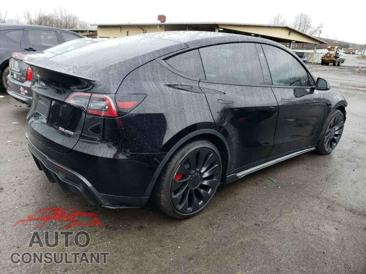 TESLA MODEL Y 2023 - 7SAYGDEF6PF852807