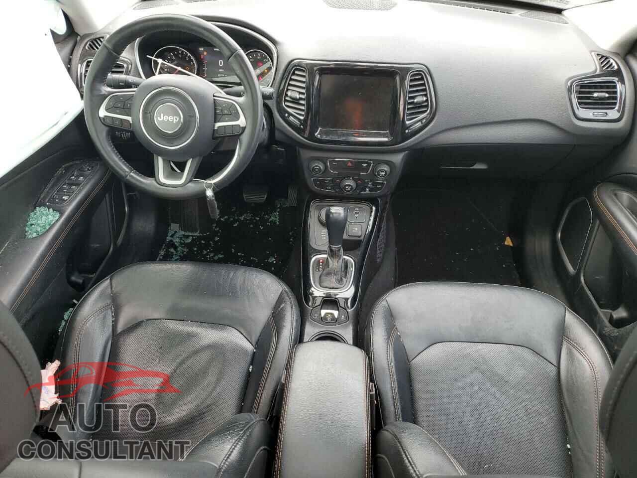 JEEP COMPASS 2018 - 3C4NJDCB5JT482539
