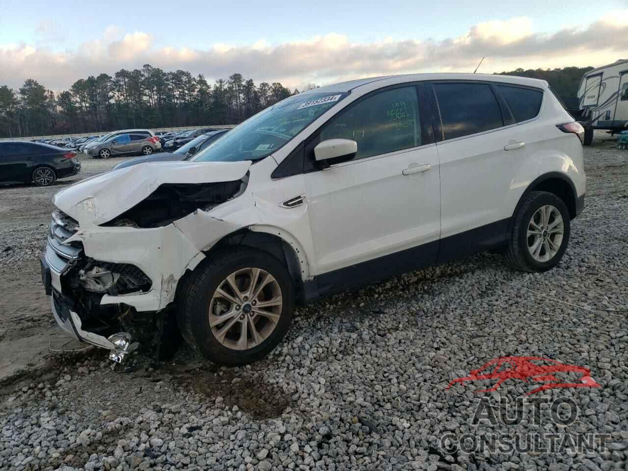 FORD ESCAPE 2017 - 1FMCU9G91HUE55661