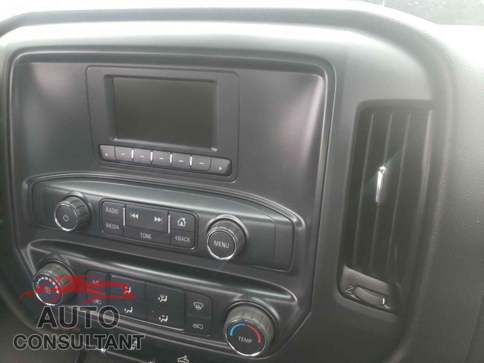 CHEVROLET SILVERADO 2017 - 3FA6P0K93GR165932