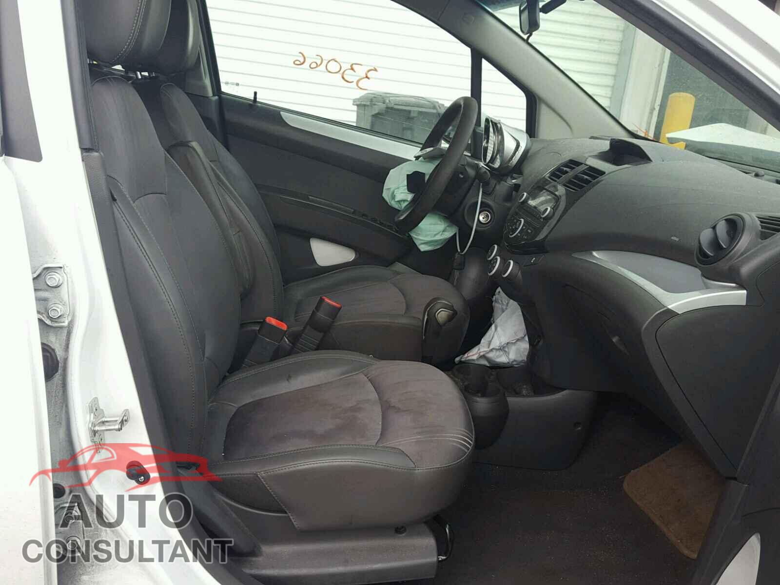 CHEVROLET SPARK 2015 - KL8CB6S90FC808564