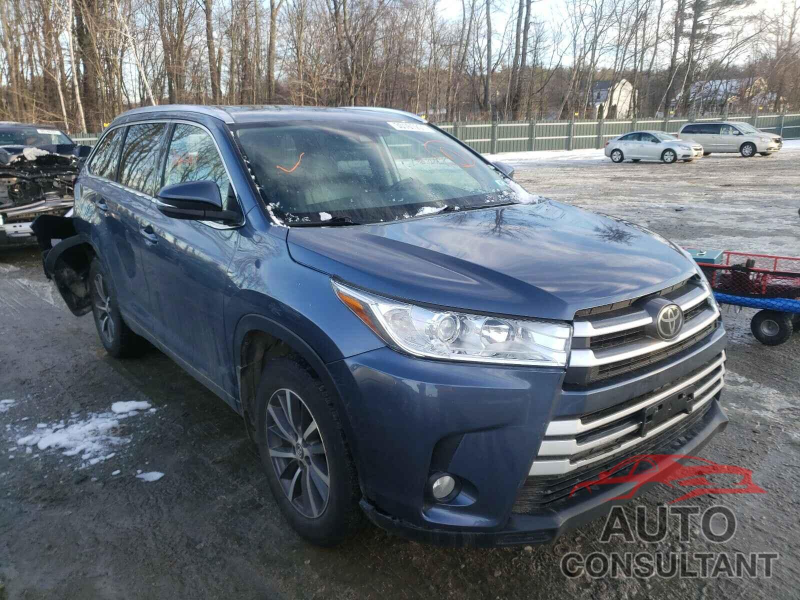 TOYOTA HIGHLANDER 2018 - 5TDJZRFH3JS488161