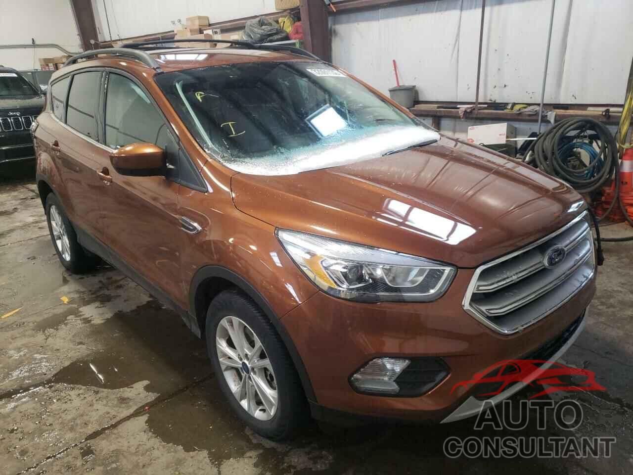 FORD ESCAPE 2017 - 1FMCU9G99HUC56695