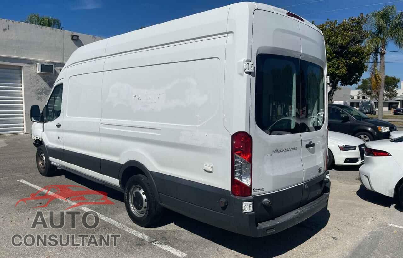 FORD TRANSIT CO 2017 - 1FTYR3XM5HKA72475