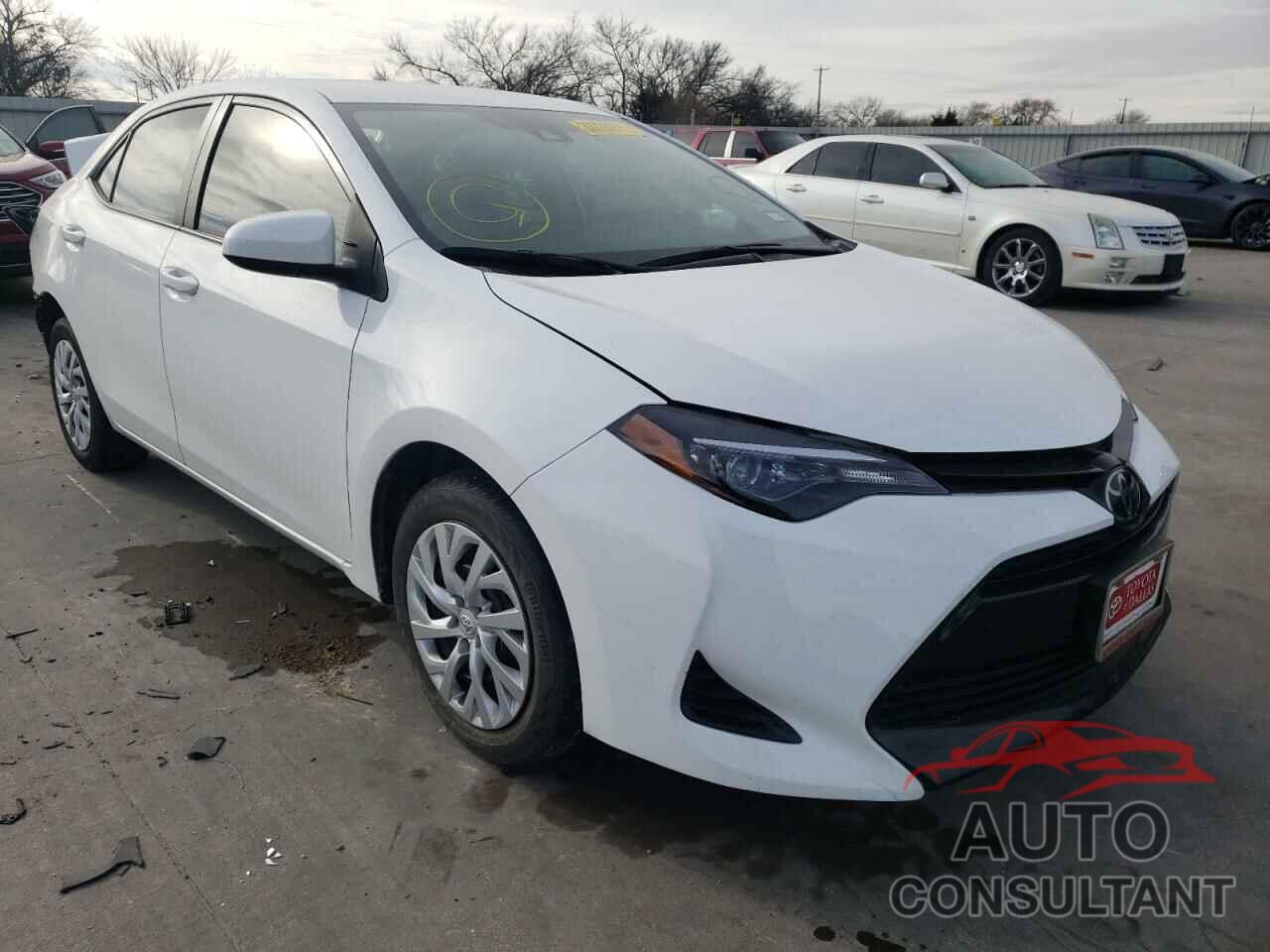 TOYOTA COROLLA 2018 - 5YFBURHE4JP850268