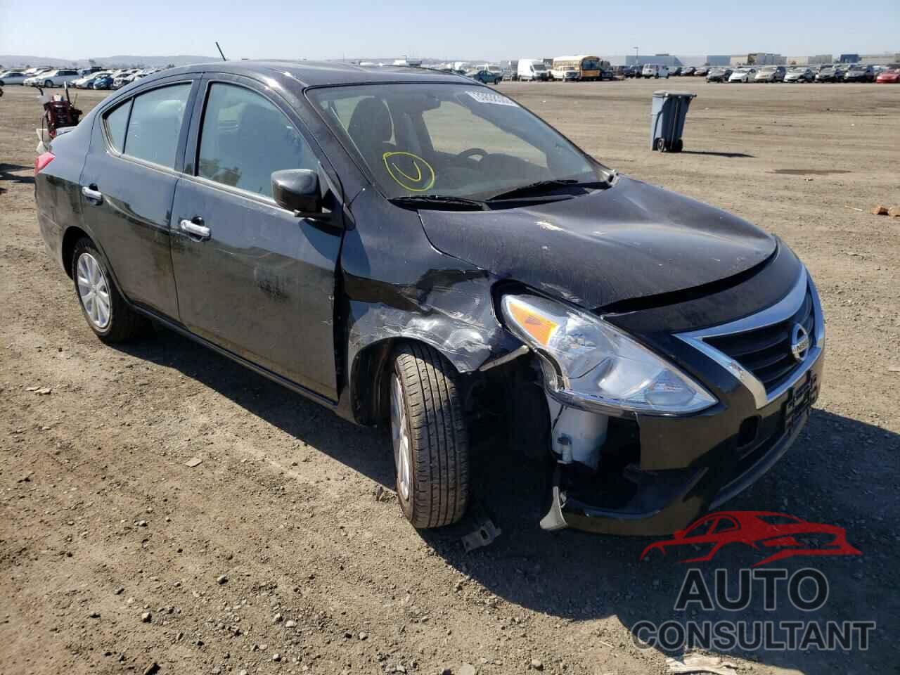 NISSAN VERSA 2018 - 3N1CN7AP6JL884861