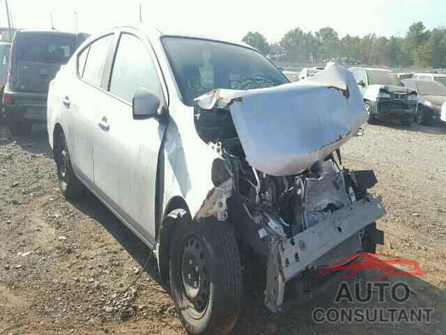 NISSAN VERSA 2015 - 3N1CN7AP0FL886001