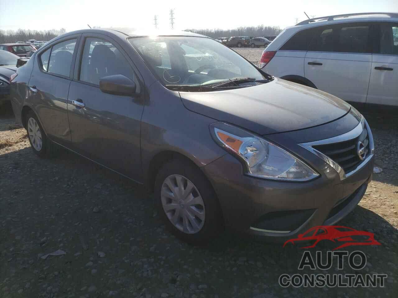 NISSAN VERSA 2017 - 3N1CN7AP5HL899832