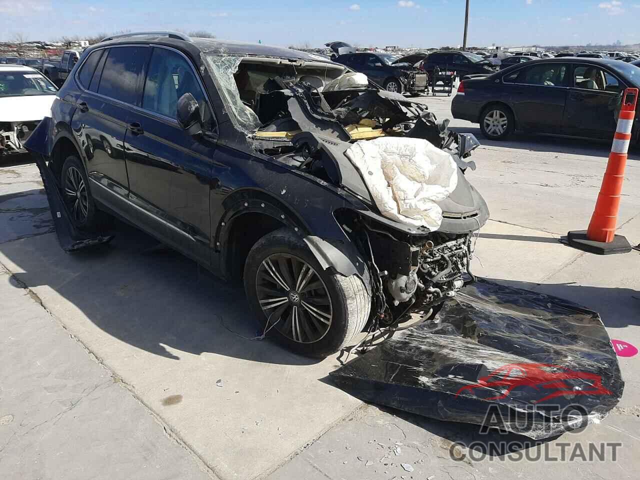 VOLKSWAGEN TIGUAN 2018 - 3VV3B7AX2JM082521