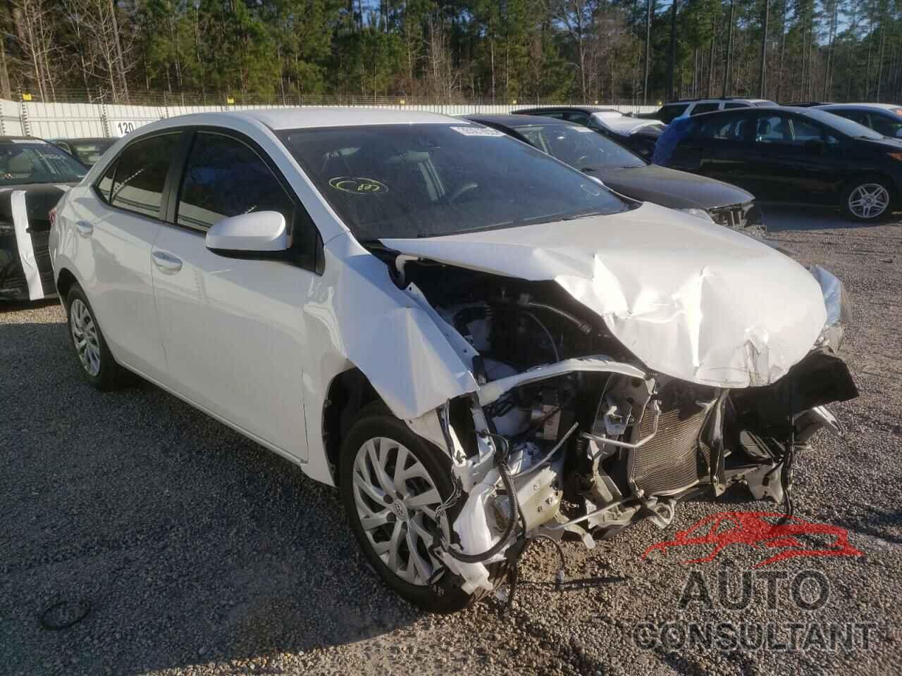TOYOTA COROLLA 2019 - 5YFBURHE1KP881852
