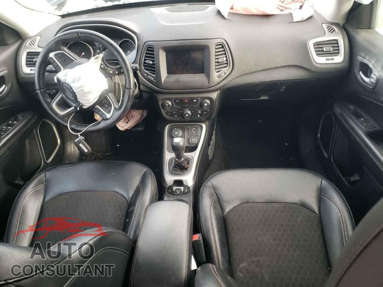 JEEP COMPASS 2017 - 3C4NJDBB3HT688745
