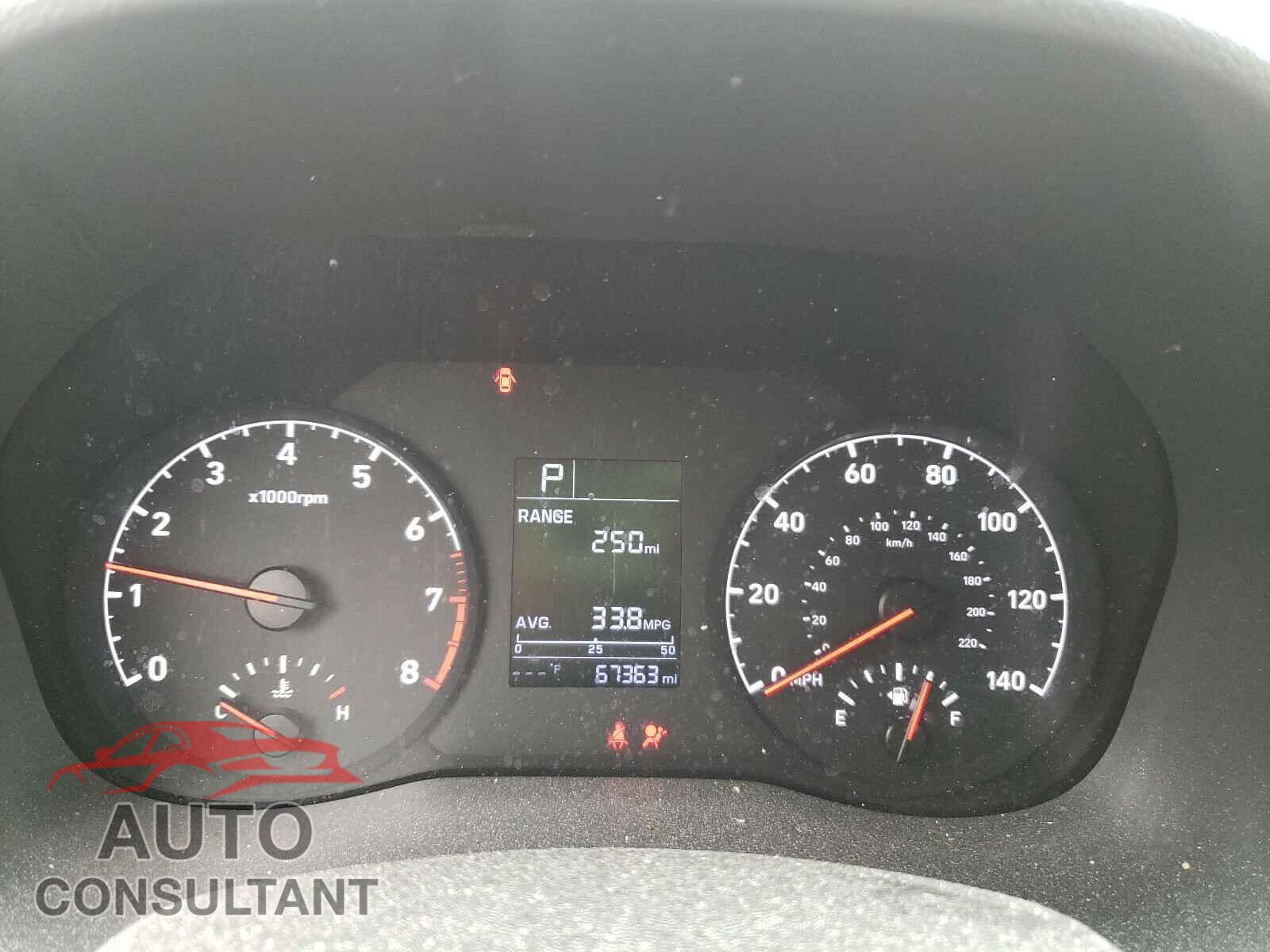 HYUNDAI ACCENT 2018 - 3KPC24A33JE012787