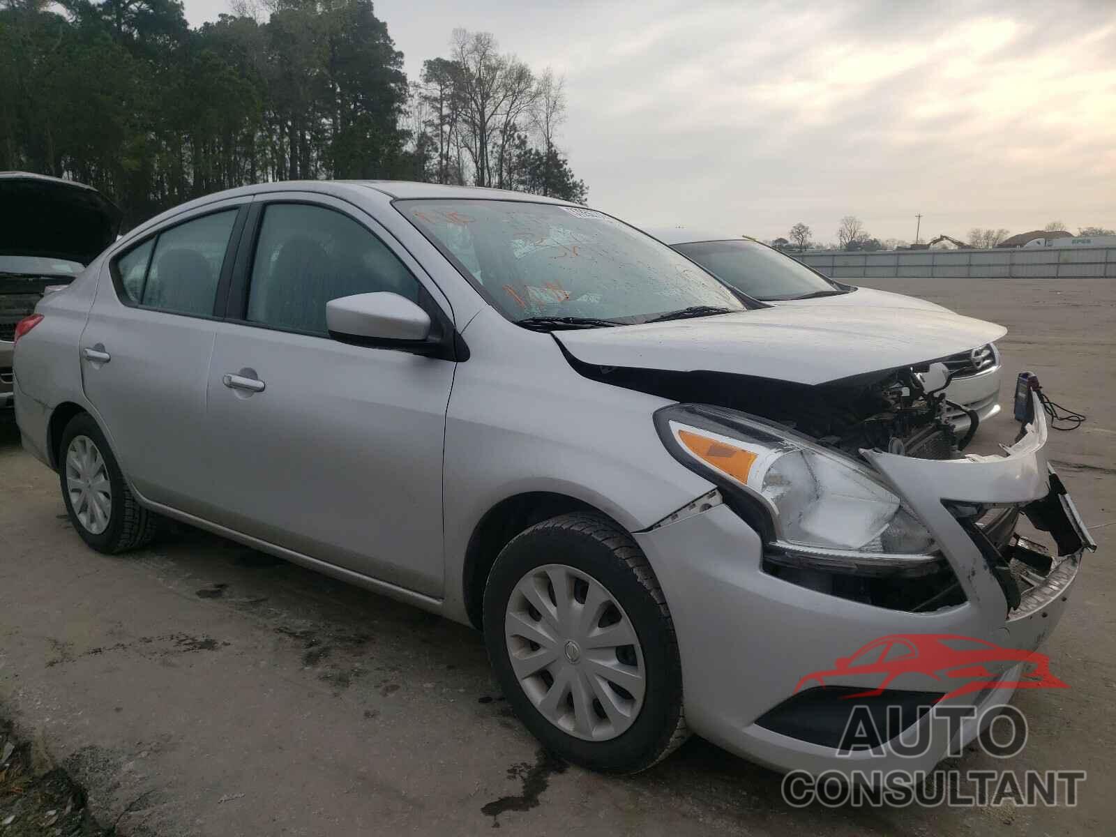 NISSAN VERSA 2017 - 3N1CN7AP6HK419562