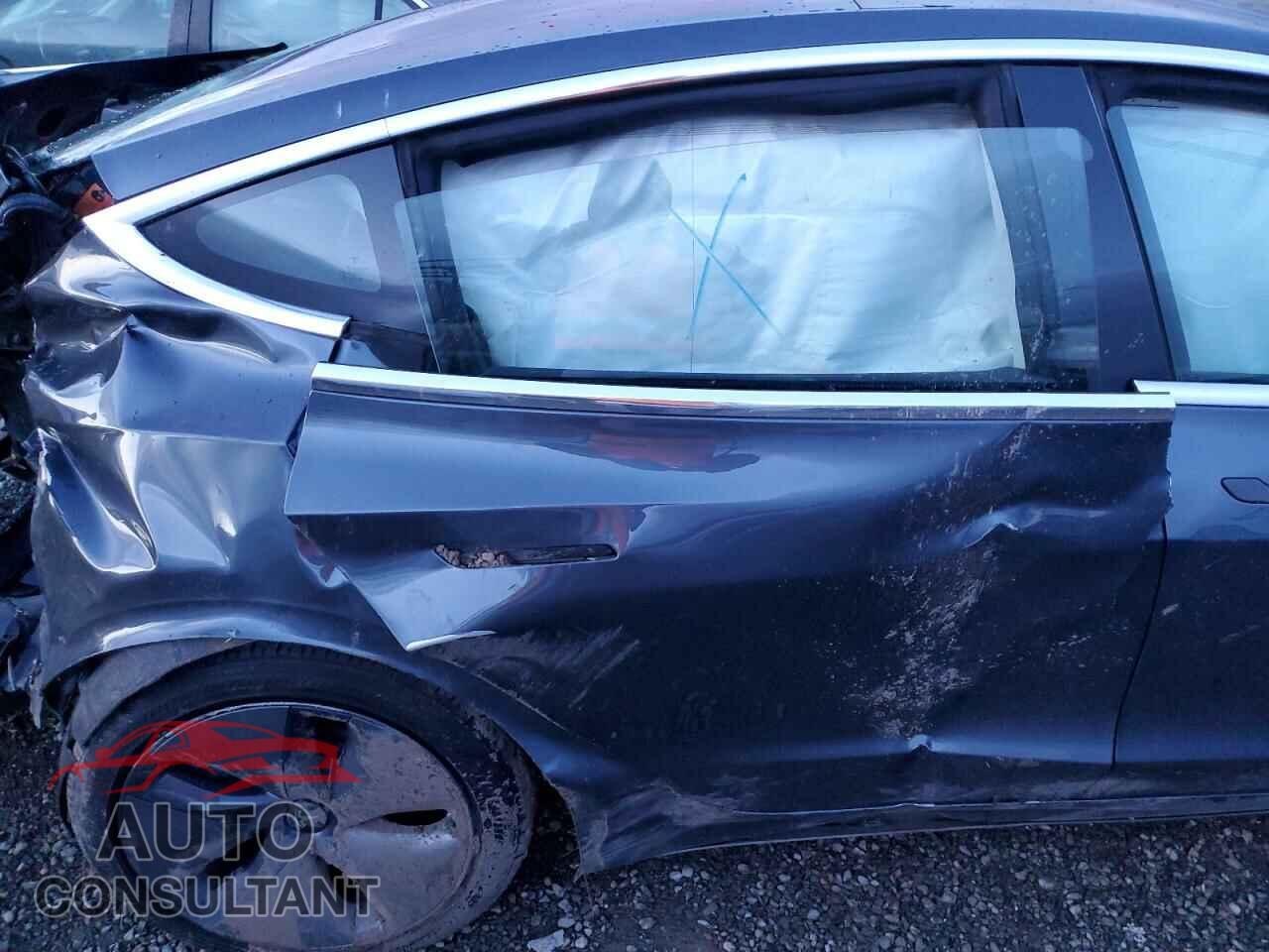 TESLA MODEL 3 2018 - 5YJ3E1EA9JF036830